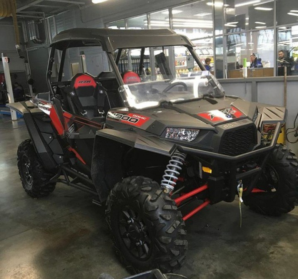 Крыша музыкальная RZR 1000 с акустической системой
